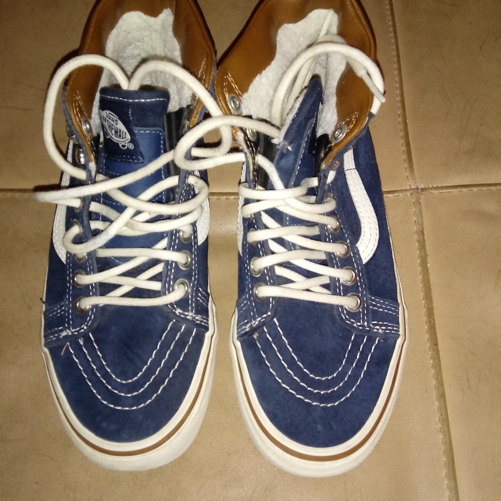 Vans - Picture 5 of 5